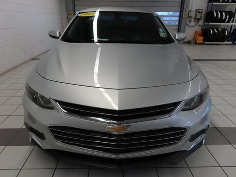 Used 2018 Chevrolet Malibu LT image 19