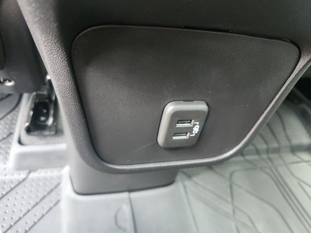Certified 2024 Chevrolet Equinox LT w/ LPO, Floor Liner Package FWD image 29