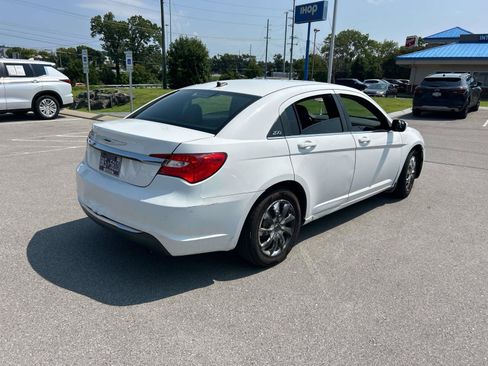 Used 2014 Chrysler 200 LX FWD image 3