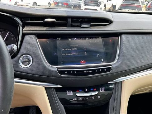Used 2017 Cadillac XT5 FWD image 24