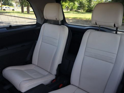 Used 2009 Volvo XC90 V8 R-Design AWD/4WD image 22