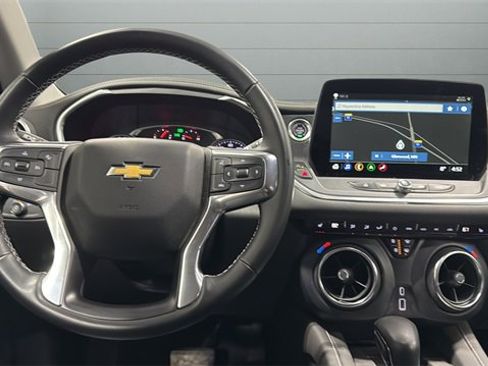 Used 2023 Chevrolet Blazer LT w/ Sound & Technology Package image 5