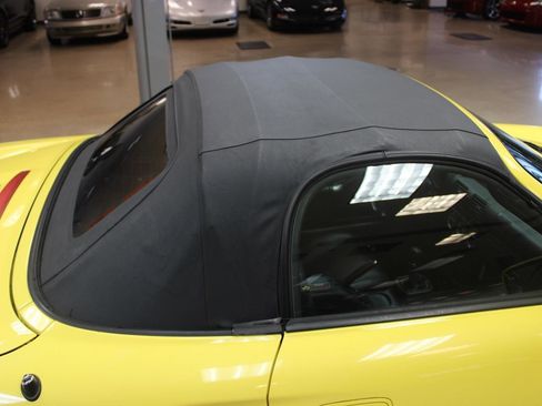 Used 2004 Toyota MR2 image 5