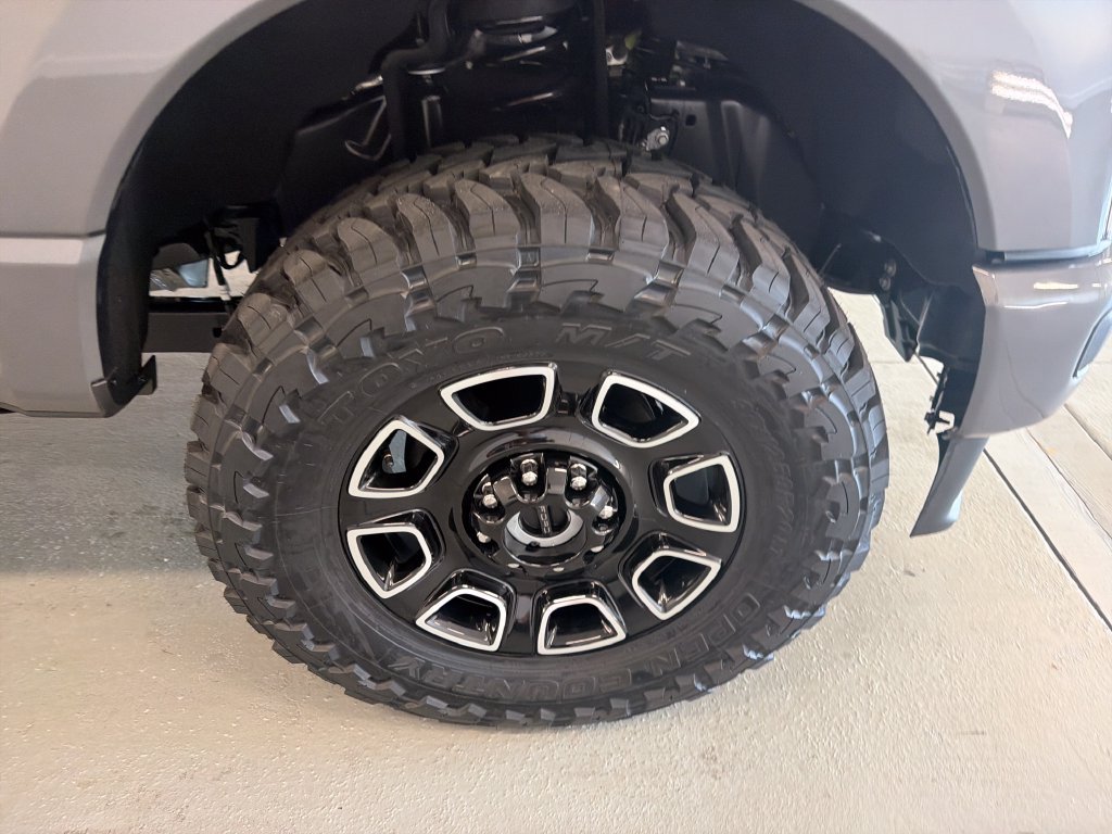 New 2026 Ford F250 Platinum AWD/4WD image 5