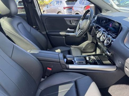 Used 2021 Mercedes-Benz GLA 250 4MATIC image 31