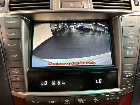 Used 2011 Lexus LS 460 w/ Comfort Pkg RWD image 5