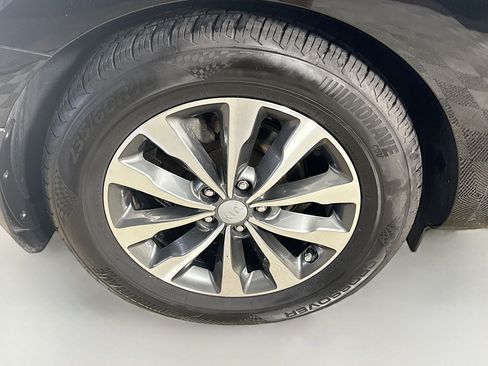 Used 2018 Kia Sedona SX image 31