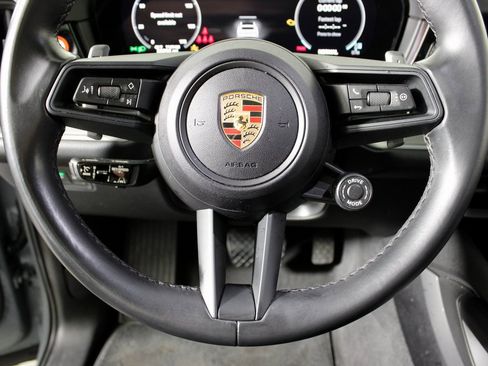 Used 2024 Porsche Cayenne Coupe image 23