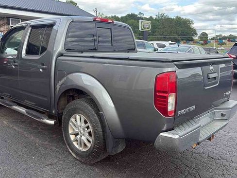 Used 2019 Nissan Frontier SV AWD/4WD image 6