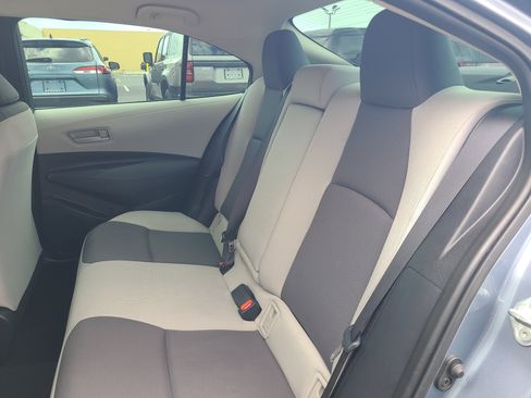 Used 2024 Toyota Corolla LE FWD image 12