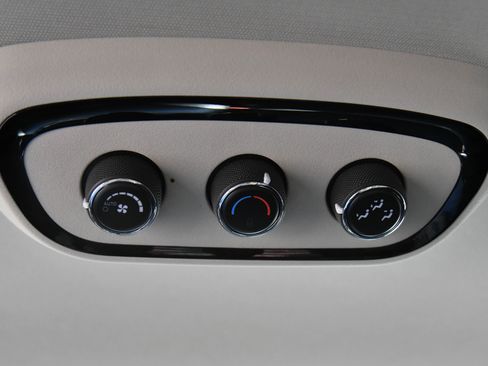 Used 2022 Dodge Durango SXT image 37