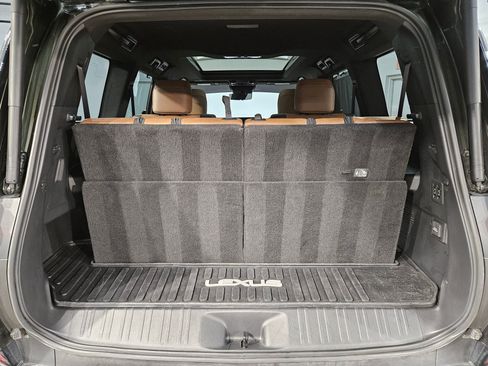 Used 2024 Lexus GX 550 w/ Accessory Package (2T) AWD/4WD image 18