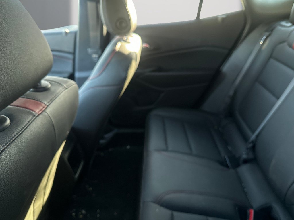 Used 2025 Chevrolet Trax RS w/ Driver Confidence Package FWD image 5
