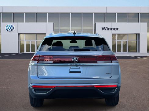 New 2026 Volkswagen Atlas Cross Sport SE image 4
