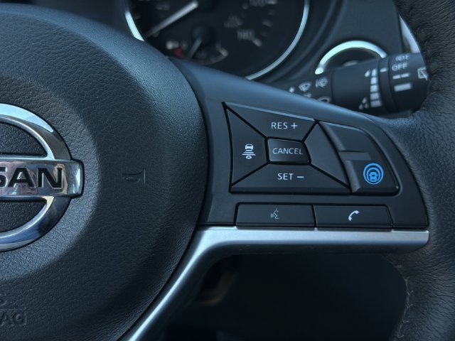 Used 2019 Nissan Rogue SL w/ Premium Package FWD image 31