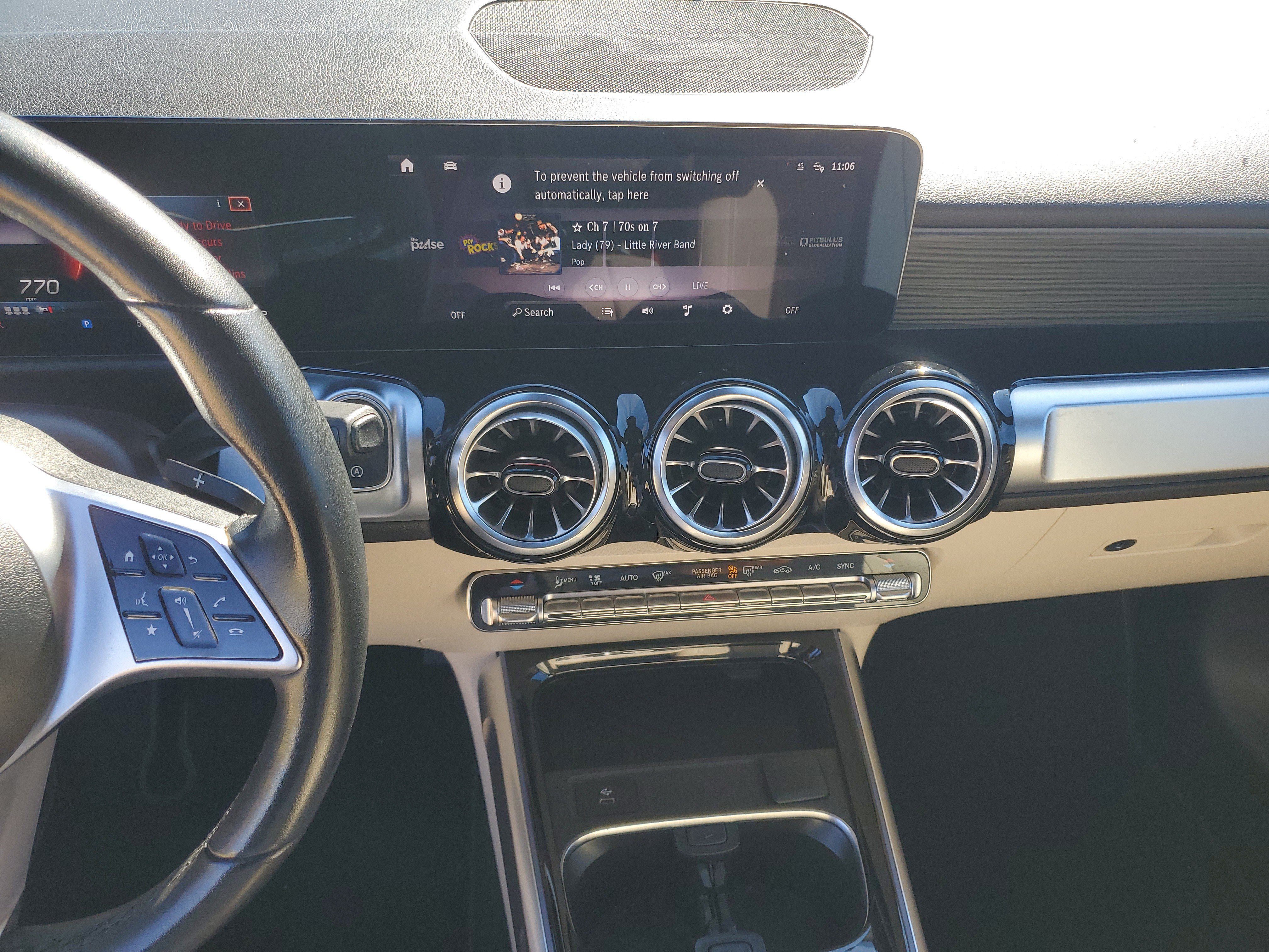 Used 2024 Mercedes-Benz GLB 250 image 21
