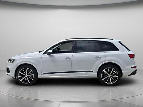 Used 2023 Audi Q7 3.0T Premium Plus w/ Premium Plus Package AWD/4WD image 3