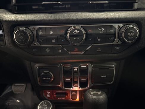 New 2026 Jeep Wrangler Willys AWD/4WD image 24