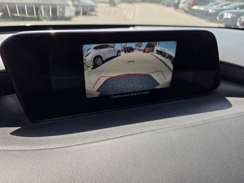 Used 2021 MAZDA MAZDA3 s image 33