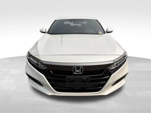Used 2018 Honda Accord Sport image 10