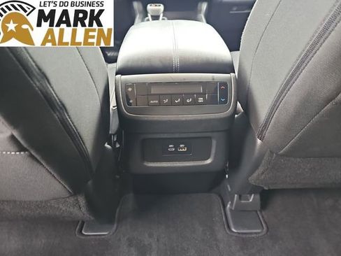 Used 2025 Nissan Pathfinder SV FWD image 20