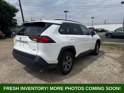 Used 2024 Toyota RAV4 XLE FWD image 2