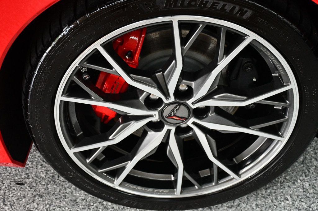 Used 2023 Chevrolet Corvette Stingray Preferred Conv w/ Z51 Performance Package RWD image 27