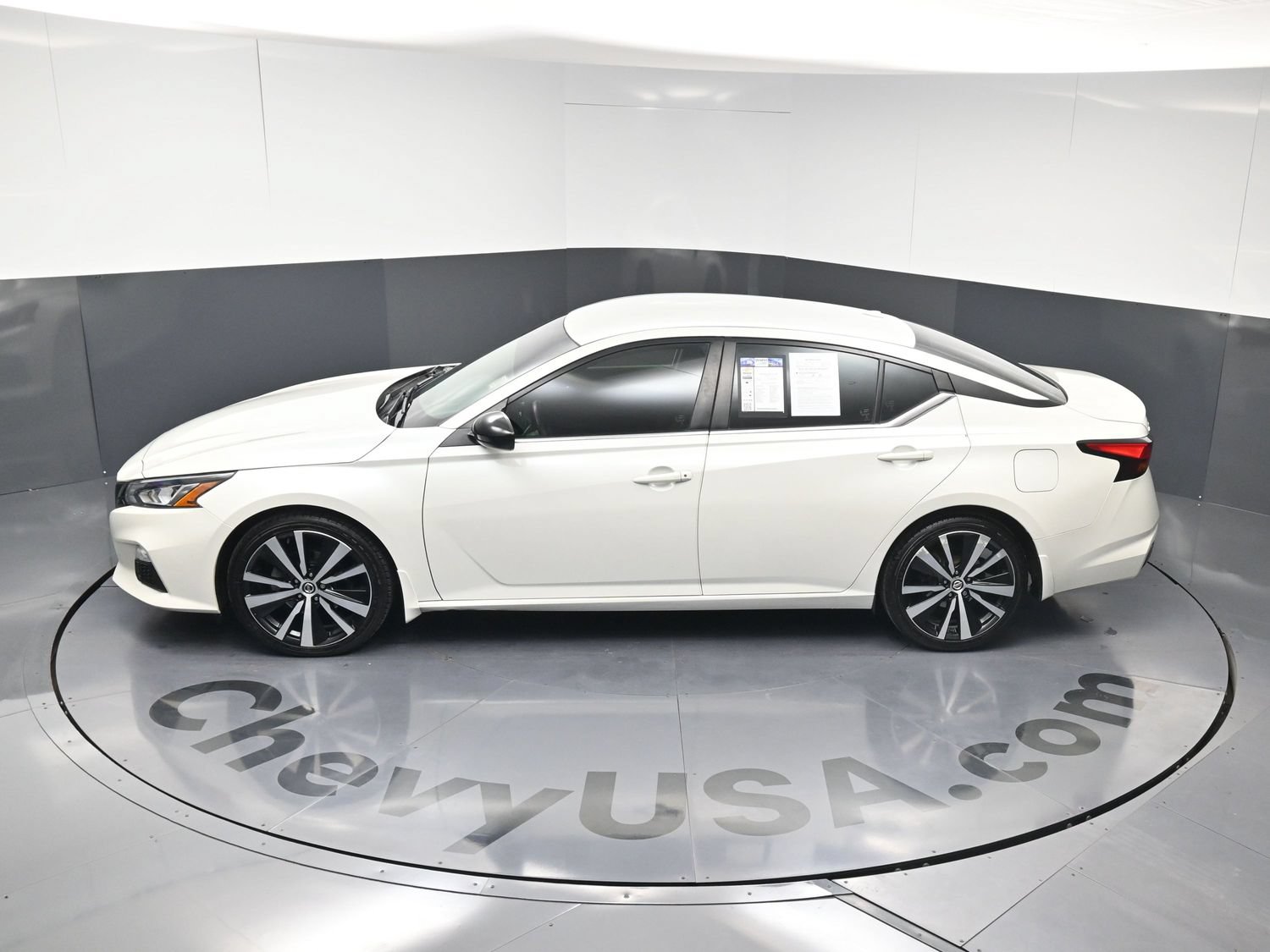 Used 2020 Nissan Altima 2.5 SR FWD image 29