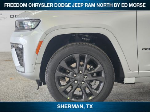 New 2026 Jeep Grand Cherokee Limited AWD/4WD image 6