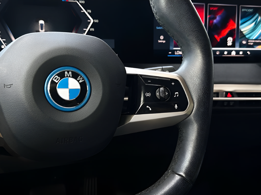 Used 2024 BMW iX M60 w/ Luxury Package AWD/4WD image 16