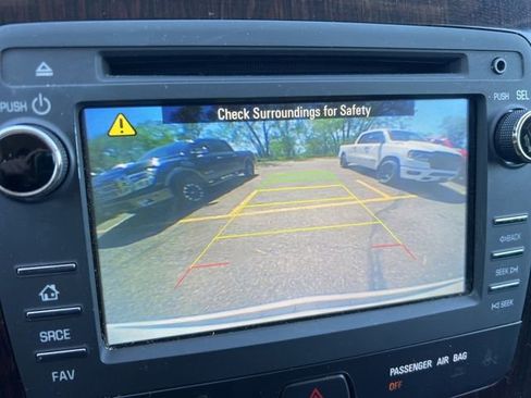 Used 2017 Chevrolet Traverse LT w/ Style and Technology Package AWD/4WD image 13