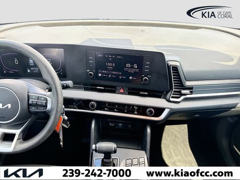 Used 2023 Kia Sportage LX image 18