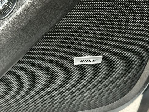 Used 2023 Chevrolet Traverse LT w/ LT Premium Package image 22