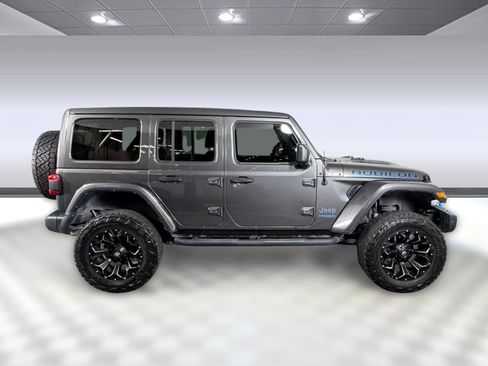 Used 2021 Jeep Wrangler Unlimited Rubicon 4xe w/ Steel Bumper Group AWD/4WD image 8