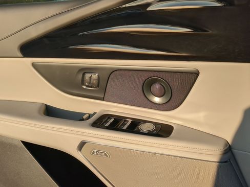 New 2026 Lincoln Nautilus Premier w/ Equipment Group 102A AWD/4WD image 12