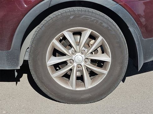 Used 2018 Kia Sorento LX image 5