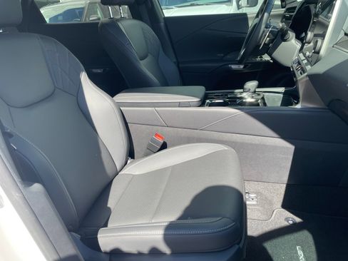 Used 2025 Lexus RX 350 FWD w/ Technology Package image 27