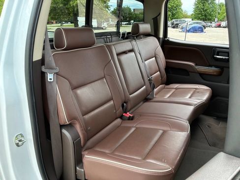 Used 2019 Chevrolet Silverado 2500 High Country w/ Duramax Plus Package AWD/4WD image 27