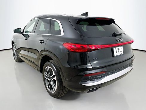 Used 2025 Audi Q5 Premium w/ Convenience Package AWD/4WD image 7