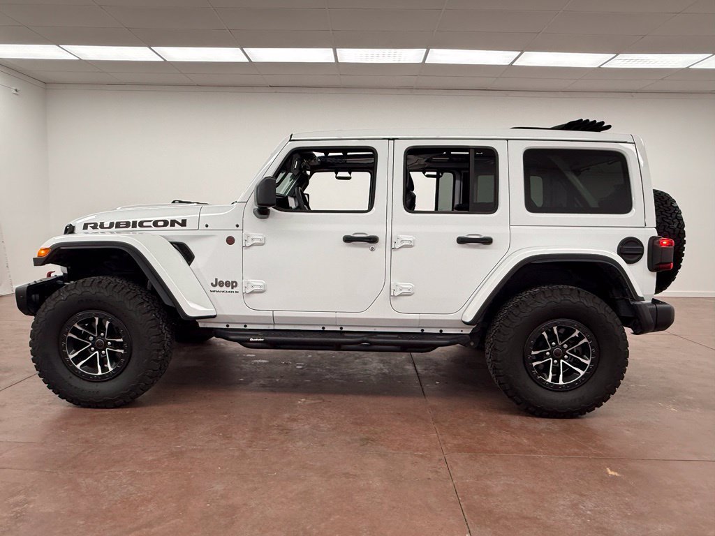 Used 2026 Jeep Wrangler Unlimited Rubicon AWD/4WD image 2