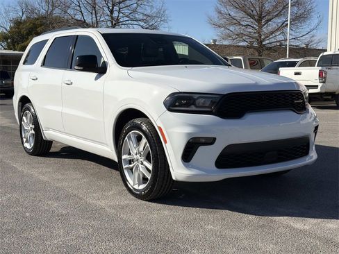 Used 2023 Dodge Durango GT image 7