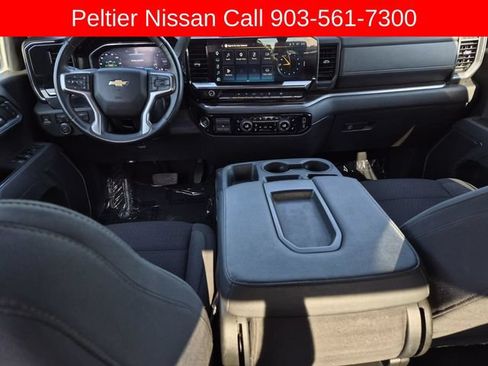 Used 2025 Chevrolet Silverado 1500 LT AWD/4WD image 25