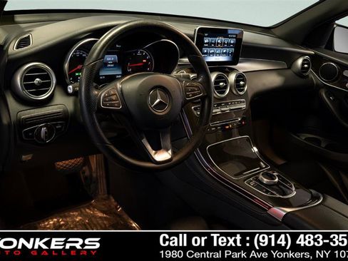 Used 2018 Mercedes-Benz GLC 300 4MATIC image 16