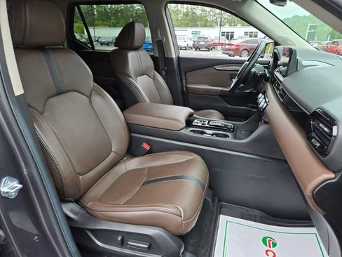 Used 2025 Honda Pilot Elite image 22