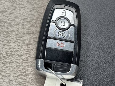 Used 2023 Ford Bronco Wildtrak AWD/4WD image 42