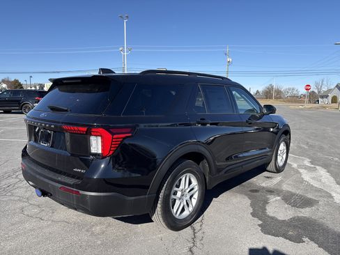 New 2026 Ford Explorer Active image 3
