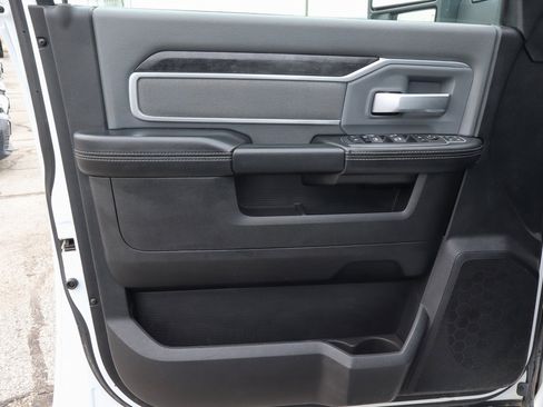 Used 2023 RAM 2500 Big Horn w/ Level 1 Equipment Group image 16