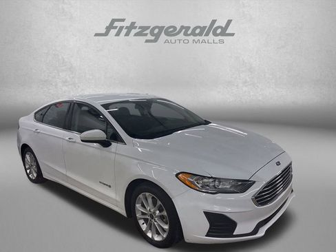 Used 2019 Ford Fusion SE image 9