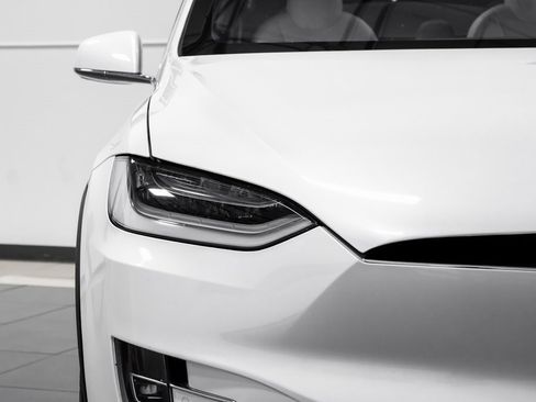 Used 2020 Tesla Model X Long Range image 54