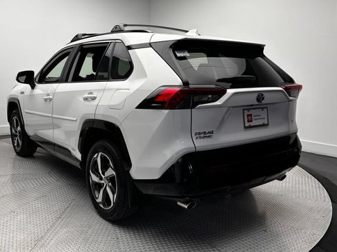 Used 2023 Toyota RAV4 SE w/ Weather & Moonroof Package AWD/4WD image 40
